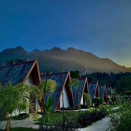 Vangvieng Angsavanh Resort Vang Vieng Esterno foto