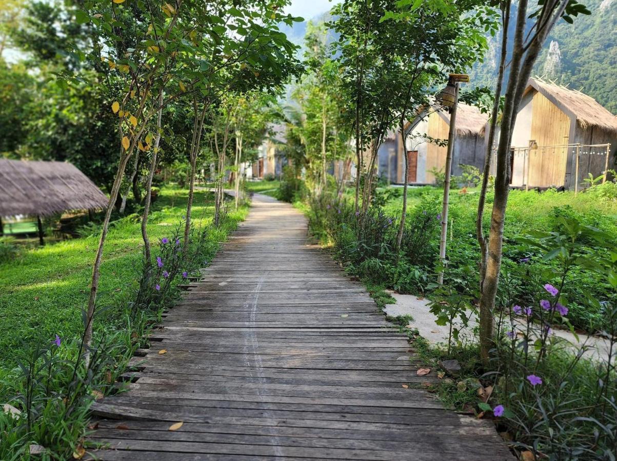 Vangvieng Angsavanh Resort Vang Vieng Esterno foto