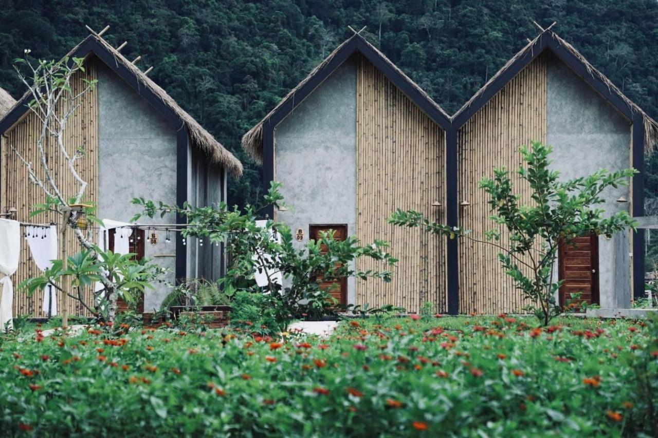 Vangvieng Angsavanh Resort Vang Vieng Esterno foto